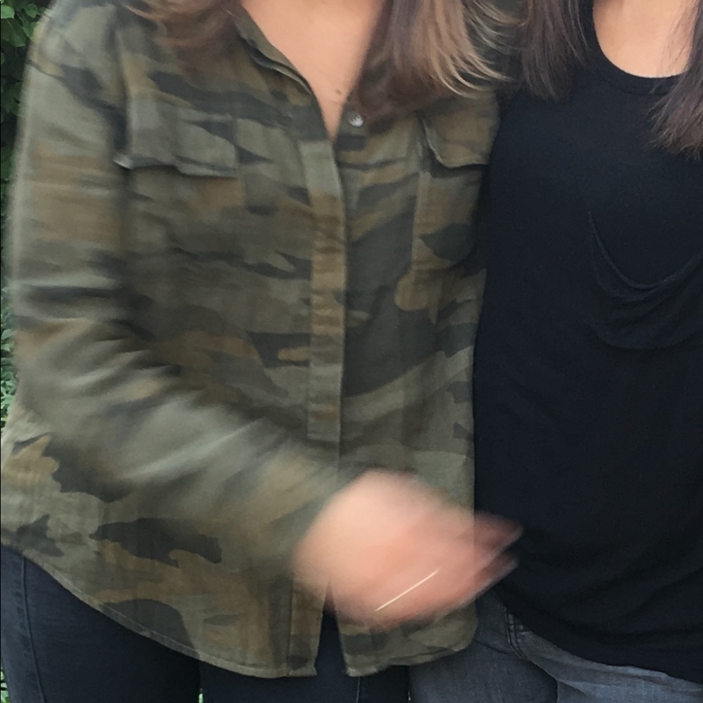 camp blouse / button down - Picture 3 of 3